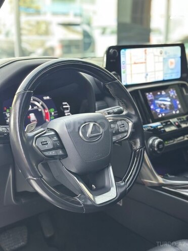 Lexus LX 600-19