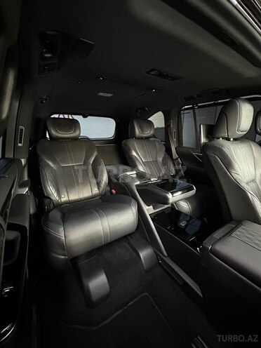 Lexus LX 600-17