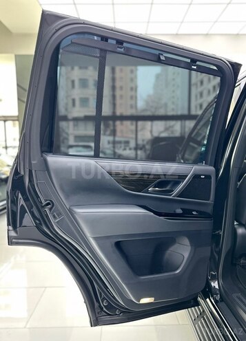 Lexus LX 600-10