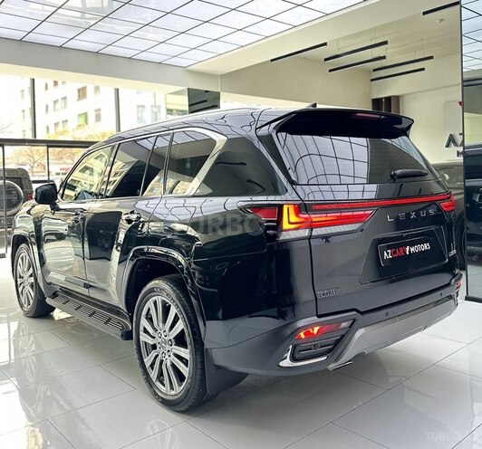 Lexus LX 600-8