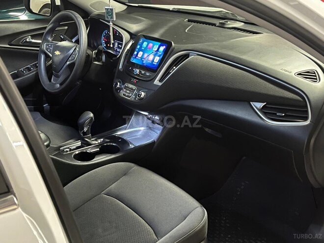 Chevrolet Malibu-13