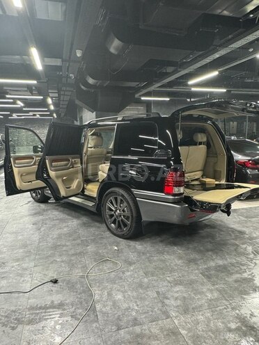 Lexus LX 470-12