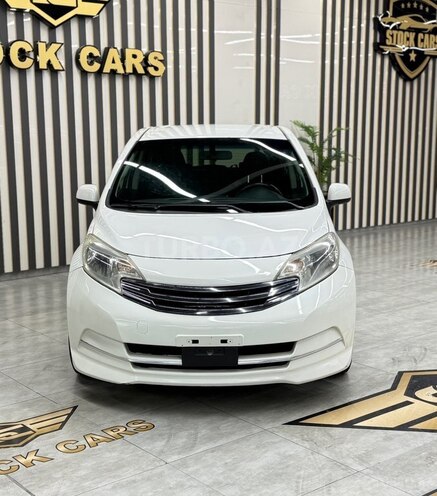 Nissan Note-2