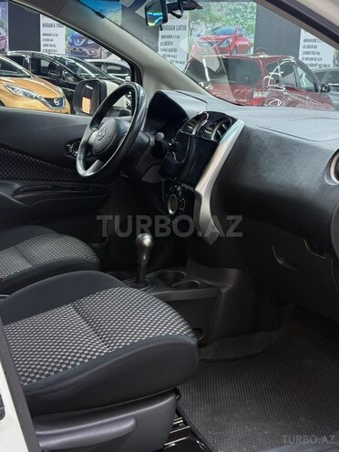 Nissan Note-7