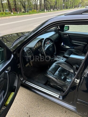 Mercedes C 220-13