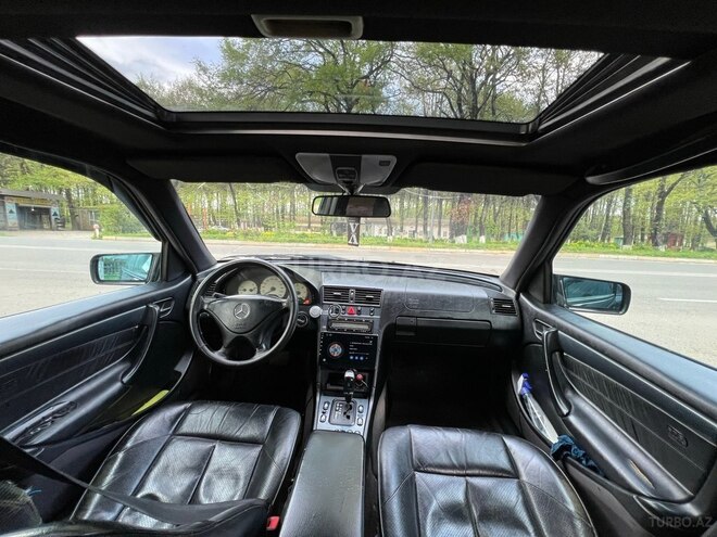 Mercedes C 220-11
