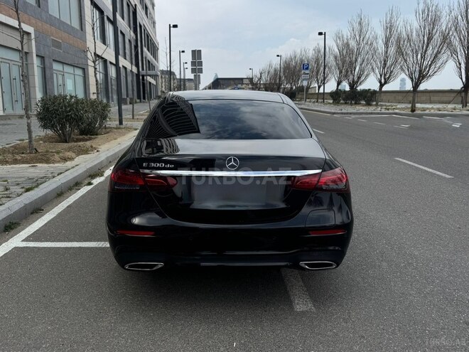 Mercedes E 300 de-6