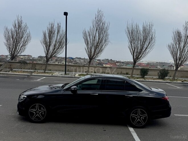 Mercedes E 300 de-3