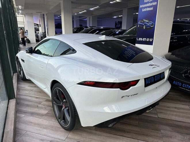 Jaguar F-Type-4