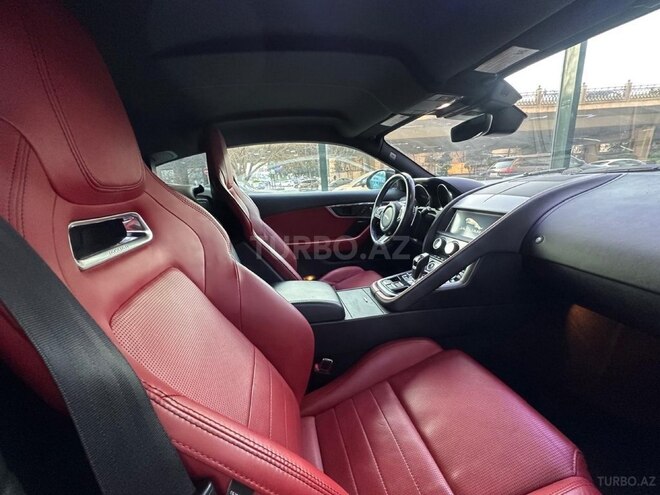 Jaguar F-Type-8