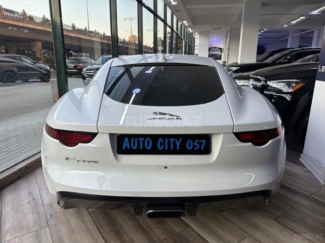 Jaguar F-Type-3