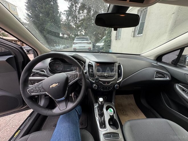 Chevrolet Cruze-5