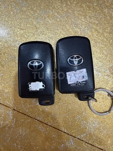 Toyota Corolla-10