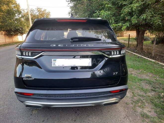 Baic X7-9