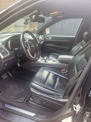 Jeep Grand Cherokee-10
