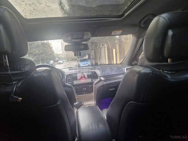 Jeep Grand Cherokee-14
