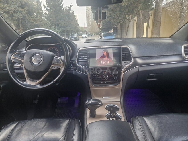 Jeep Grand Cherokee-15