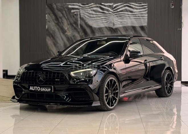 Mercedes E 400 4MATIC-5