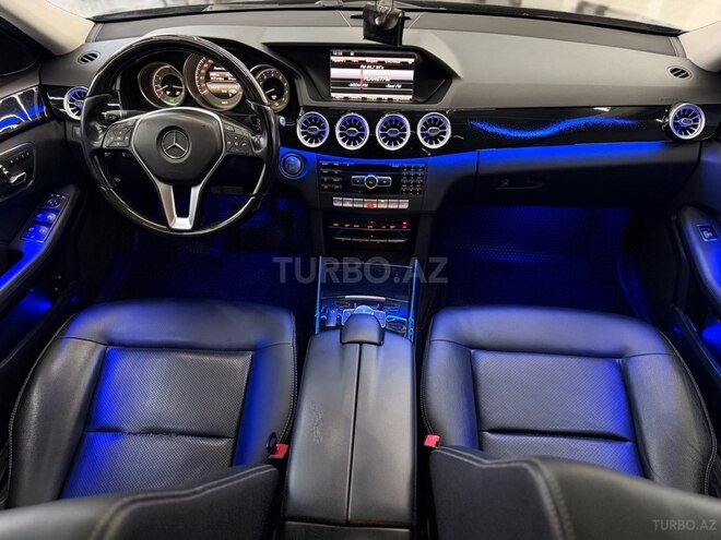 Mercedes E 400 4MATIC-13