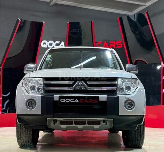 Mitsubishi Pajero-5