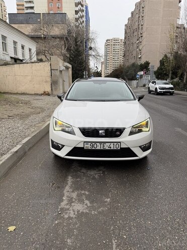 SEAT Leon-1