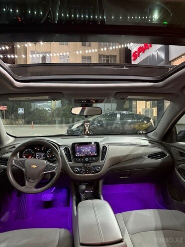 Chevrolet Malibu-14