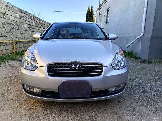 Hyundai Accent-1