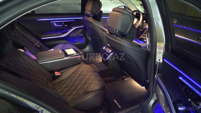 Mercedes S 400 d 4MATIC-10