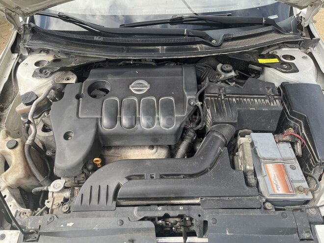 Nissan Altima-7