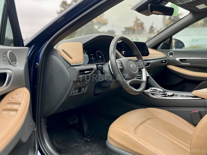 Hyundai Sonata-11