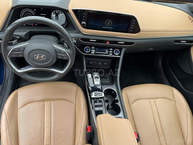 Hyundai Sonata-17
