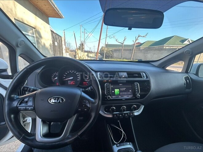 Kia Rio-7