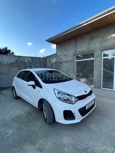 Kia Rio-5