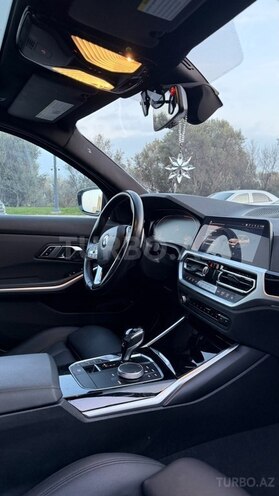BMW 330-8