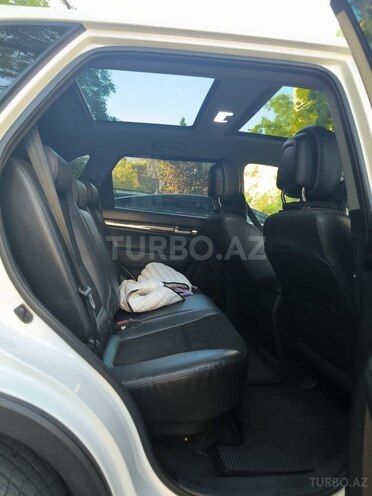 Kia Sorento-14