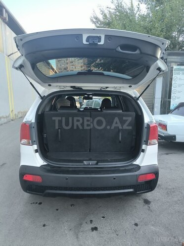Kia Sorento-18
