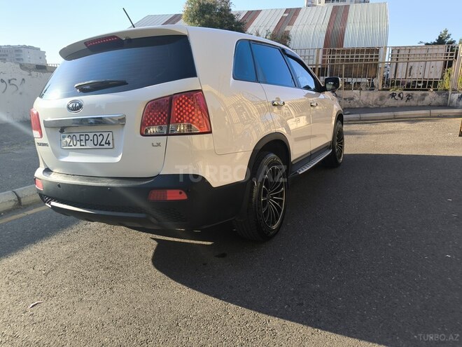 Kia Sorento-16