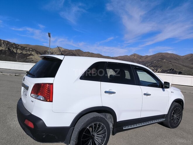 Kia Sorento-2