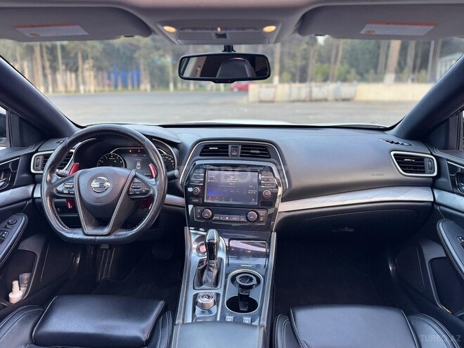 Nissan Maxima-17