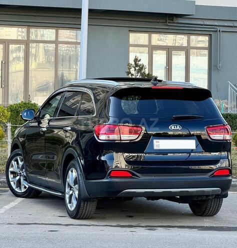 Kia Sorento-12