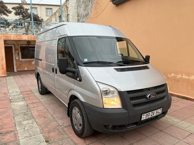 Ford Transit-3