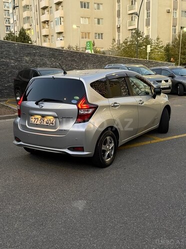 Nissan Note-8