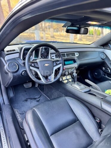 Chevrolet Camaro-10