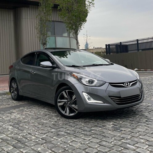 Hyundai Elantra-8