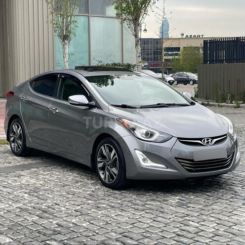 Hyundai Elantra-1