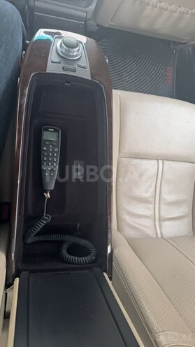 BMW 740-12