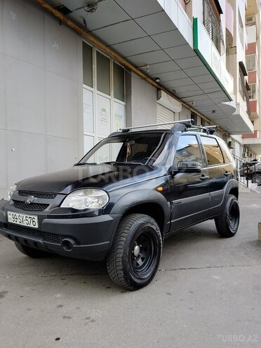 Chevrolet Niva-2