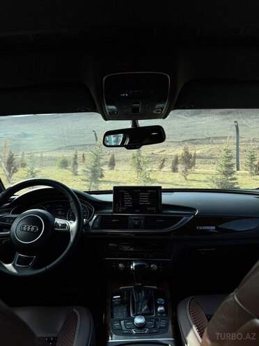 Audi A6-10