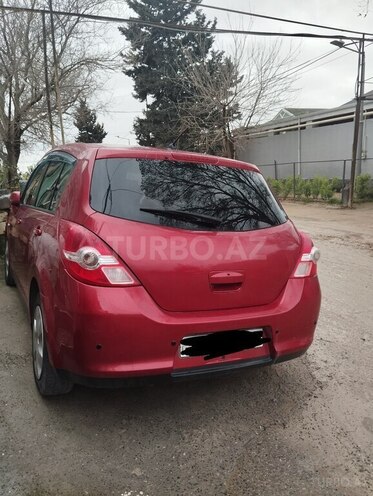 Nissan Tiida-6