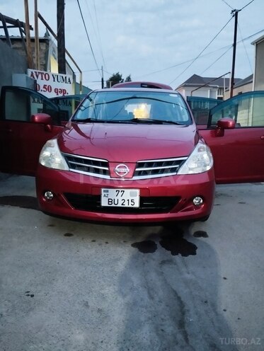 Nissan Tiida-1